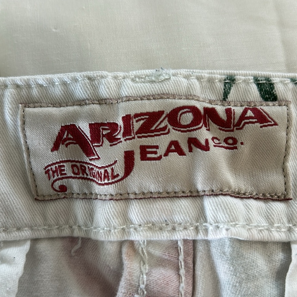 Arizona Jeans Co Tropical Print Cargo Shorts Size 36 - Picture 6 of 7